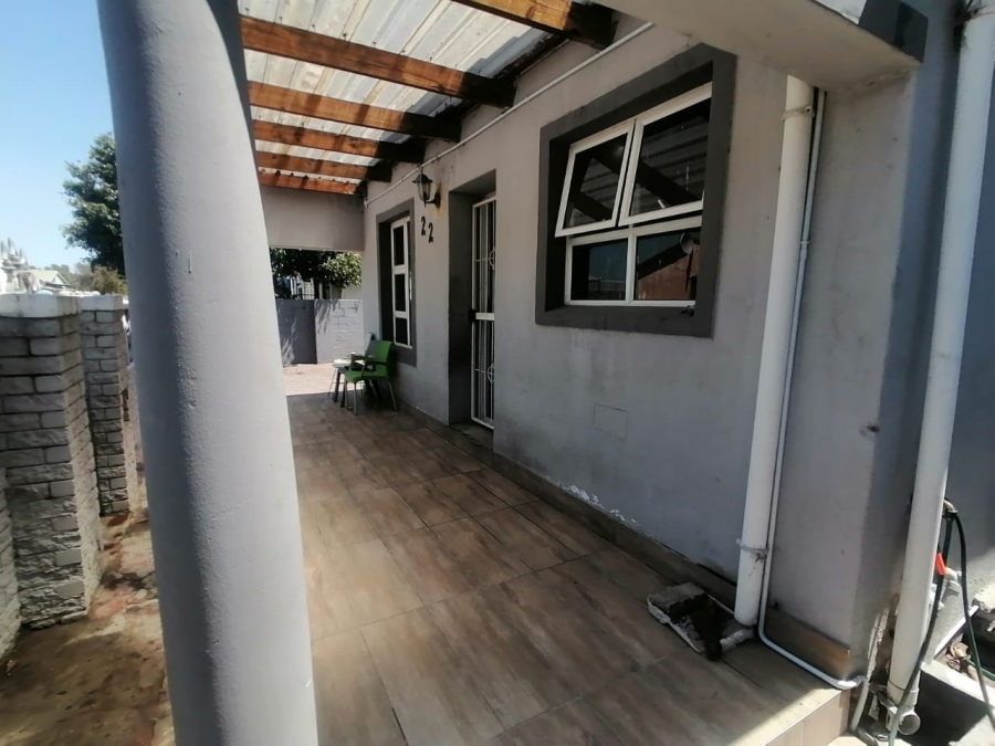 2 Bedroom Property for Sale in Beverly Park Western Cape